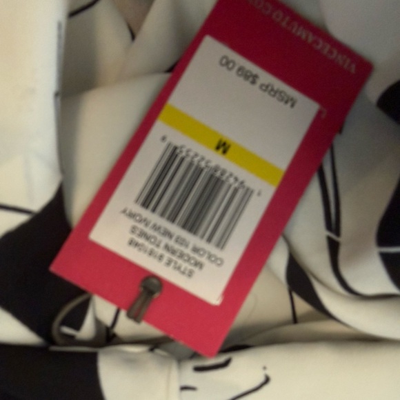 Vince Camuto Black and White Abstract Blouse - Picture 4 of 5